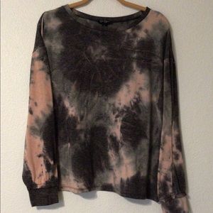 Jessica Simpson Tie Dye Blouse. Ruffle on the sleeves (L)